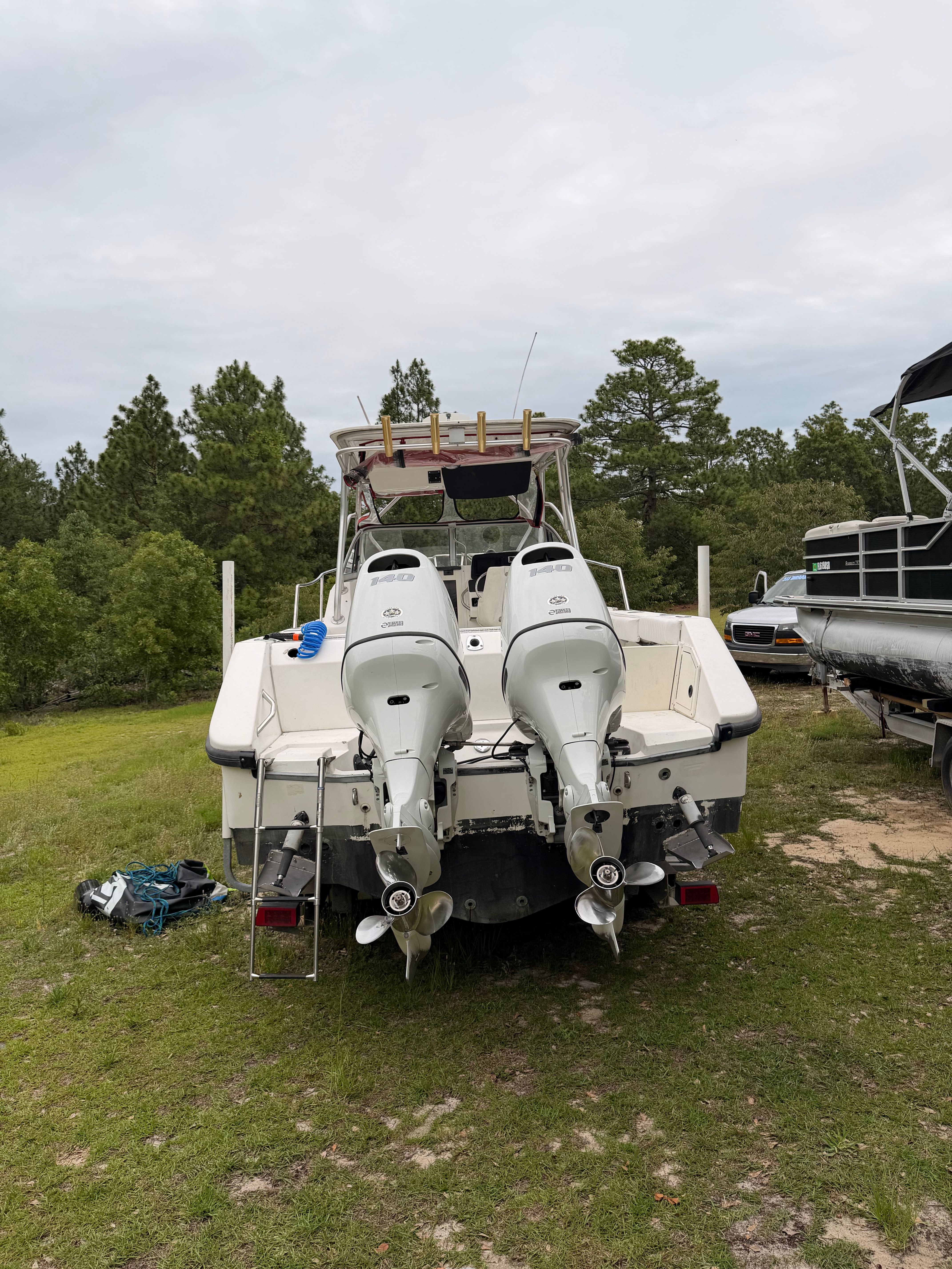 2001 Boston Whaler 23 Conquest - 6