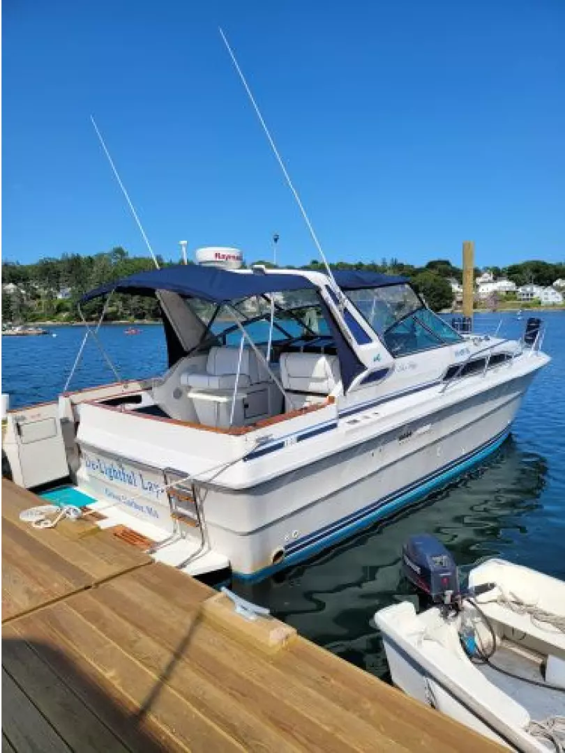1988 Sea Ray 340 Express Cruiser - Image 2