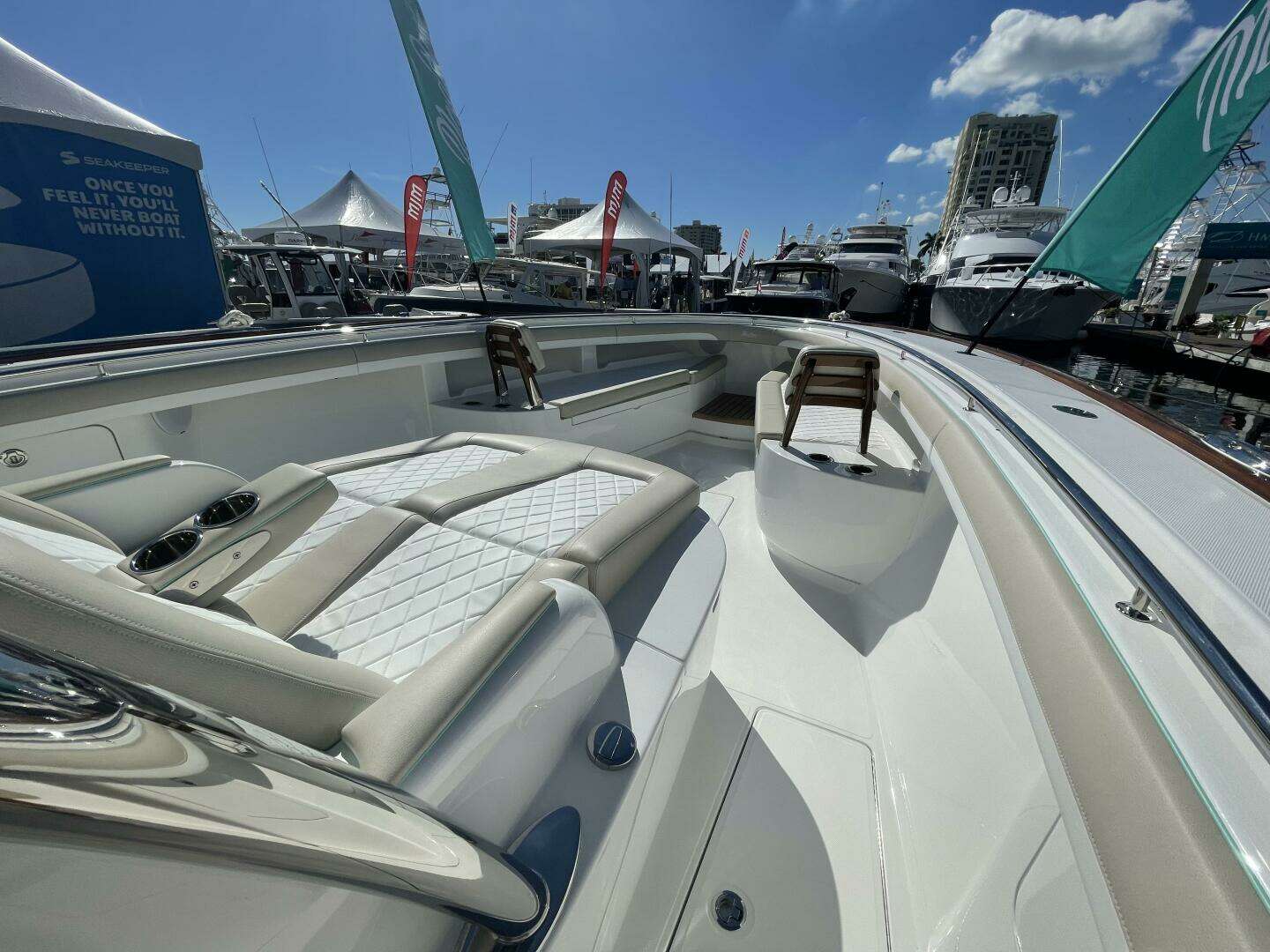 2026 Mag Bay 43 Center Console - Image 66