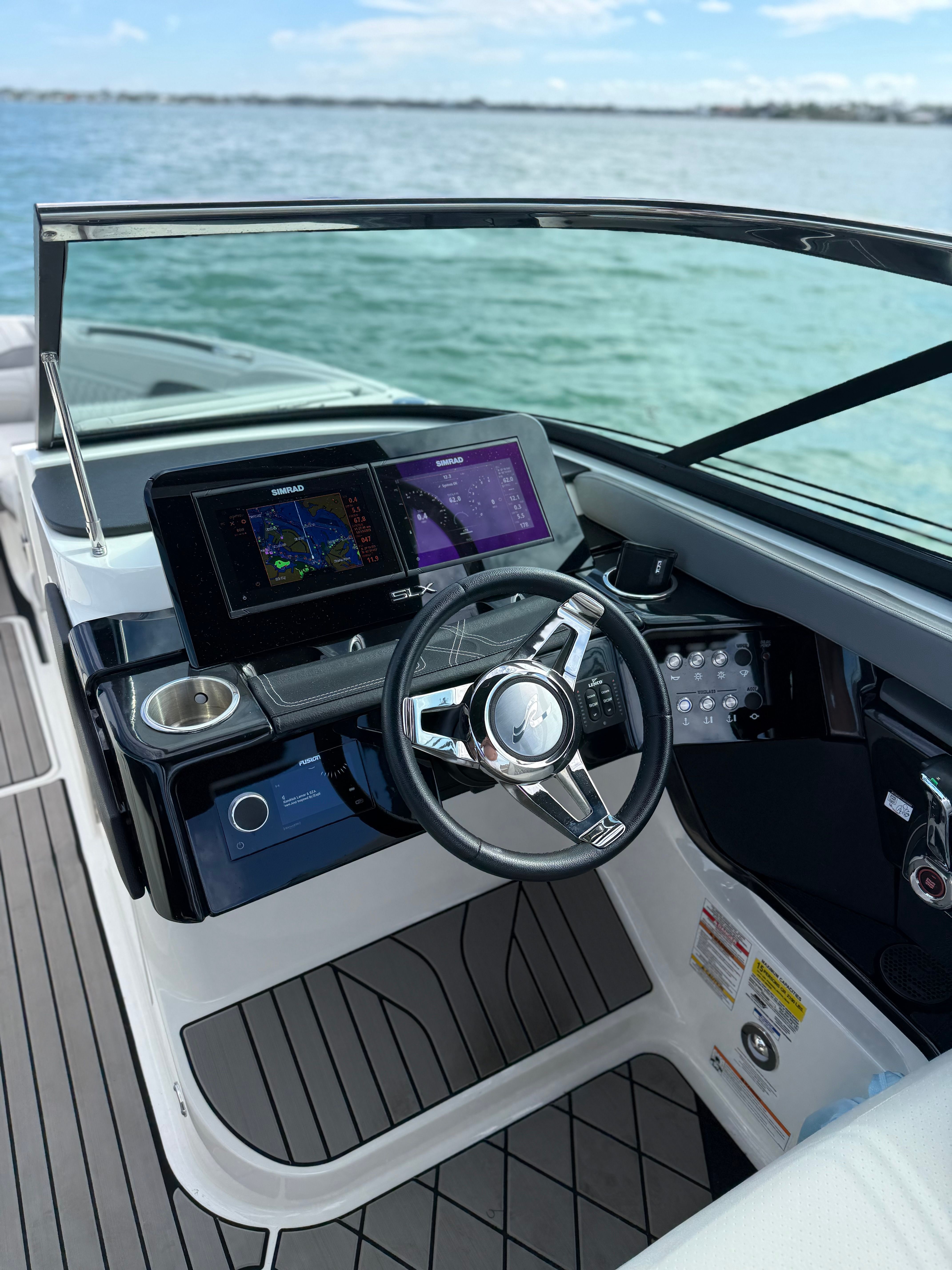 2024 Sea Ray SLX 260 Surf - 12