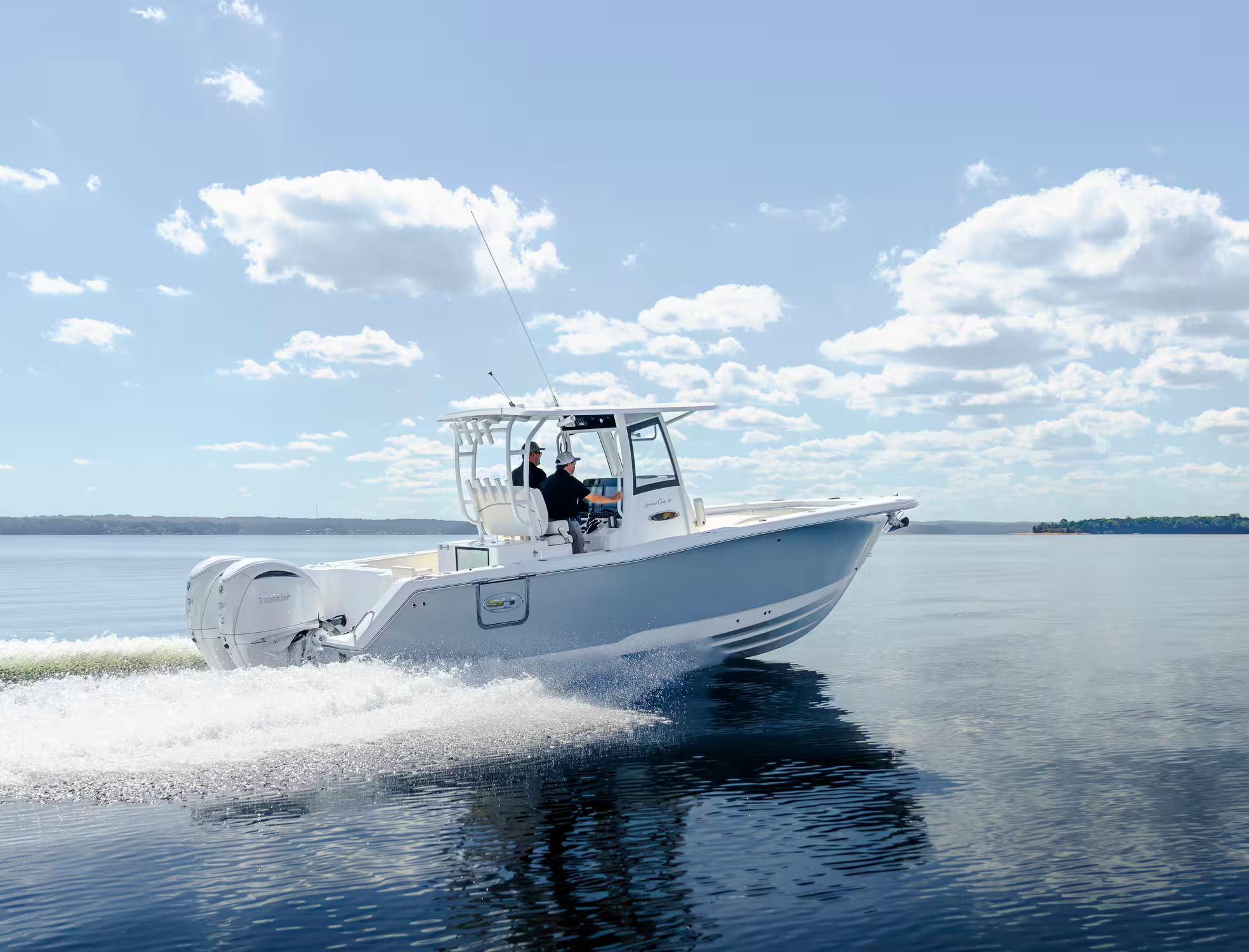 2027 Sea Hunt Gamefish 28 Coffin Box - 4