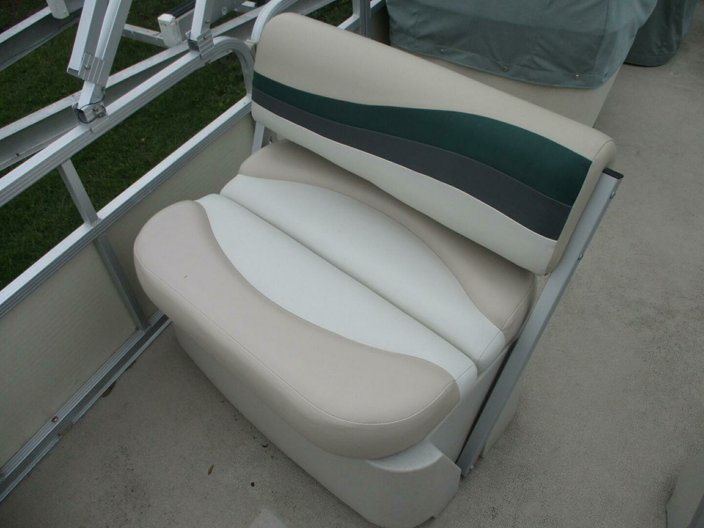 2005 Bennington — - Image 6
