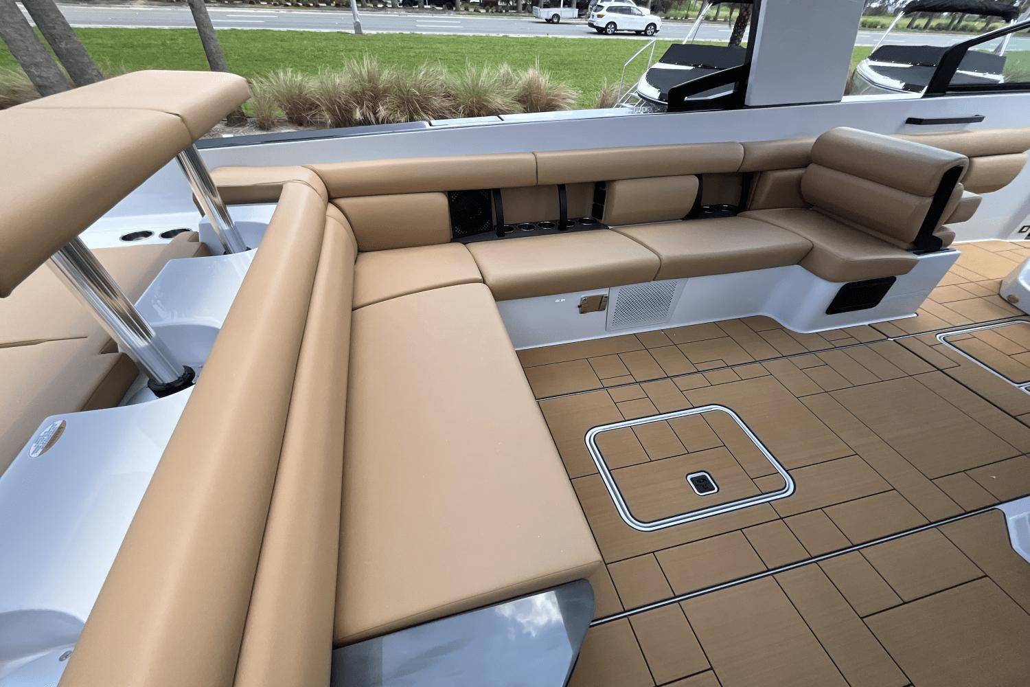 2024 Aviara AV36 OB - 13
