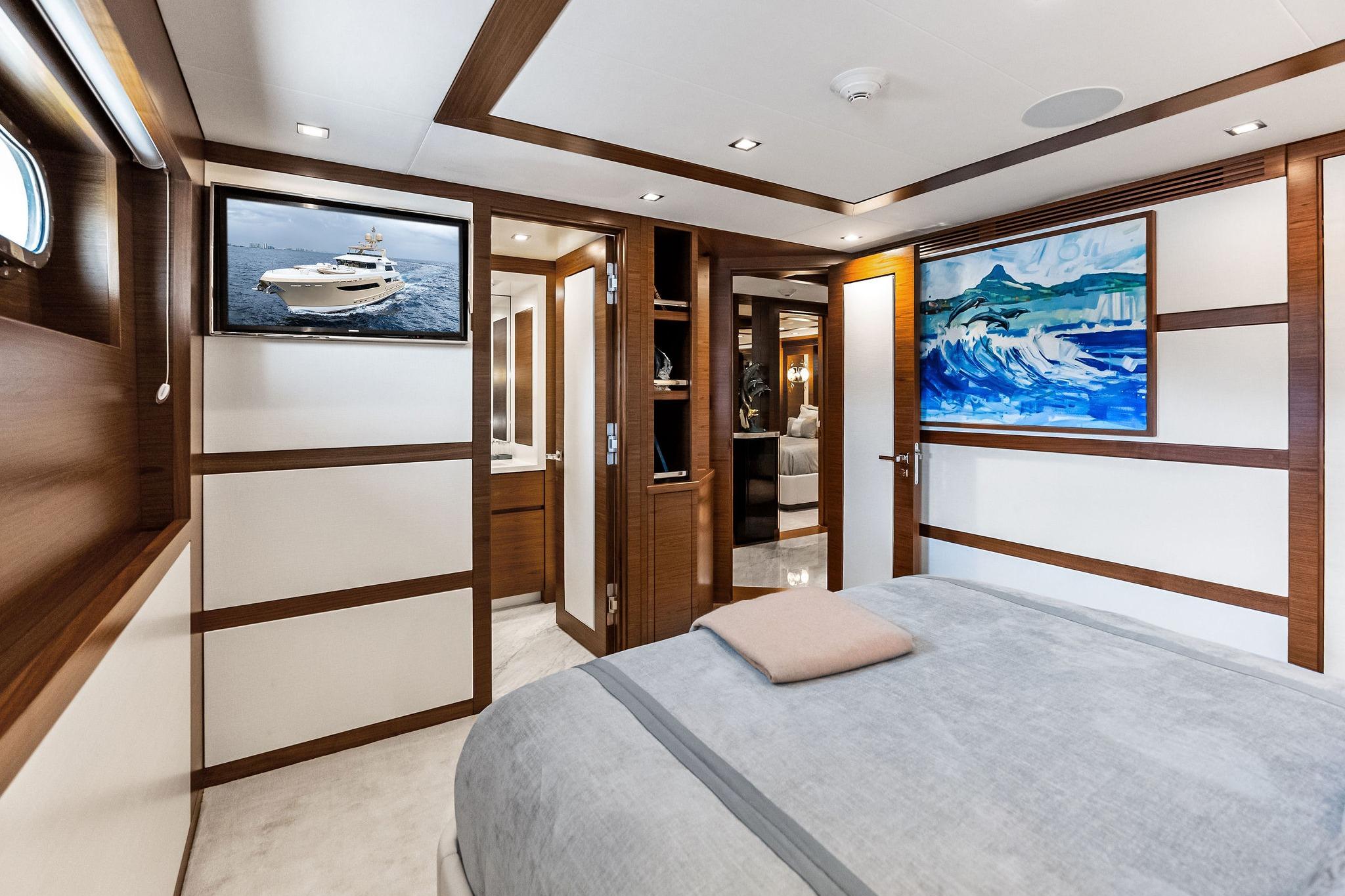 VIP II guest cabin, forward view