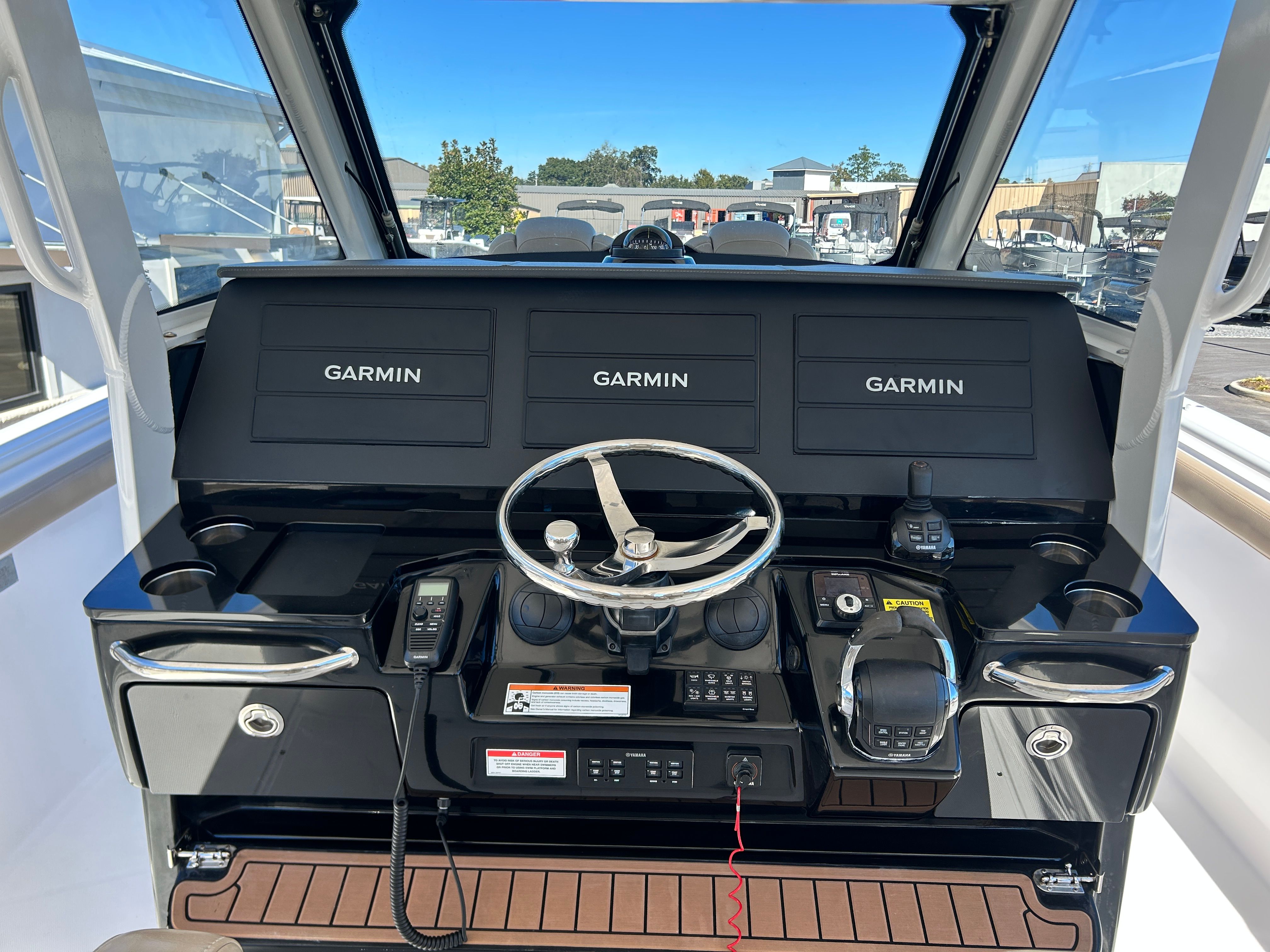 2020 Everglades 395 Center Console - 30