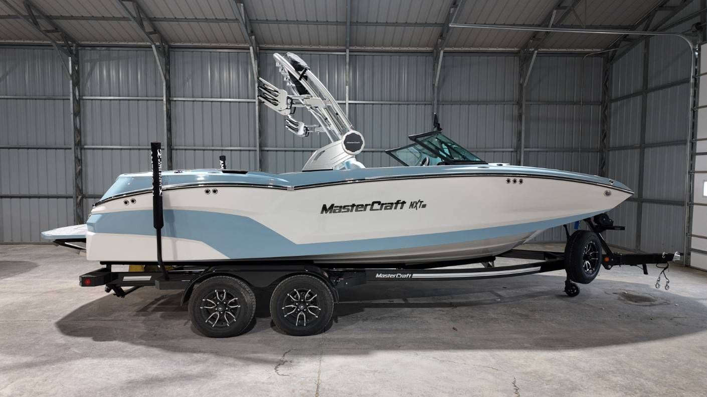 2026 MasterCraft NXT22