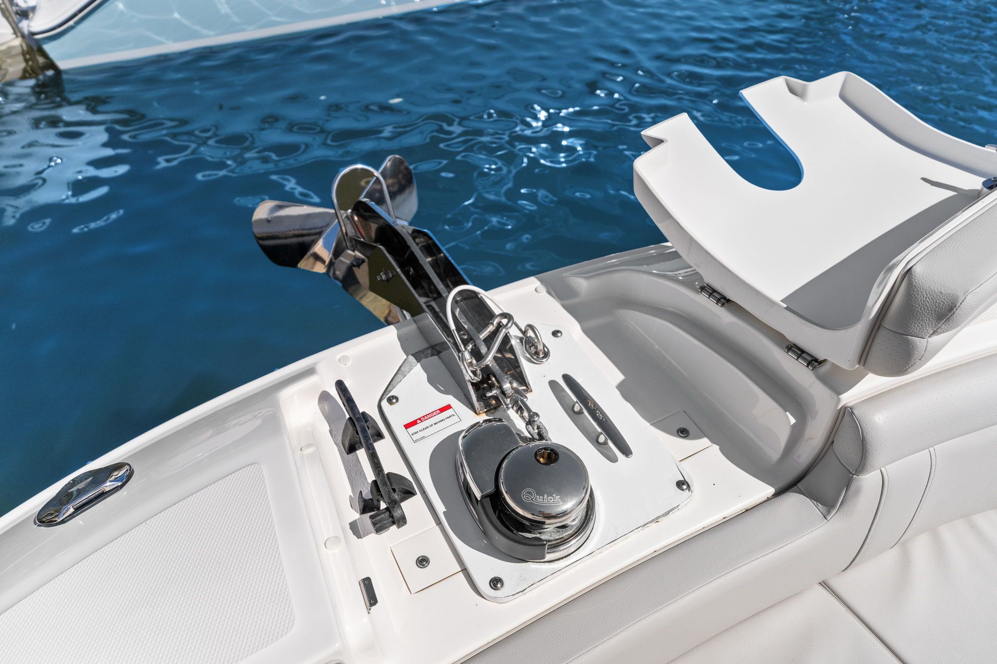 2023 Sea Ray SDX 290 Outboard - 9
