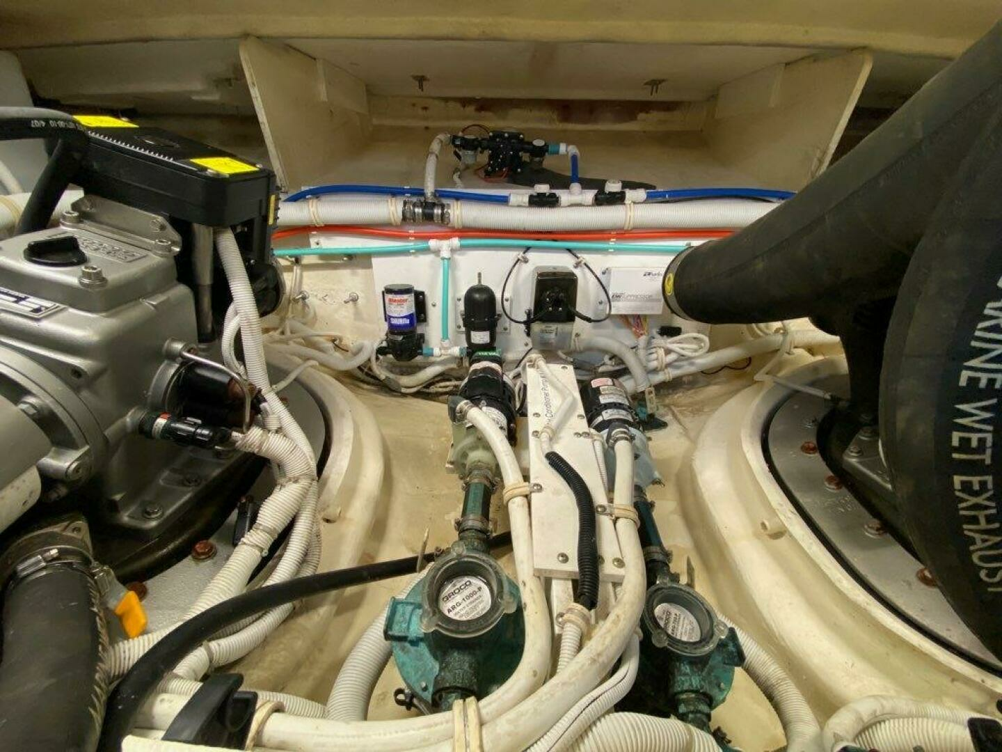 2009 Tiara Yachts 4300 Sovran - Image 39