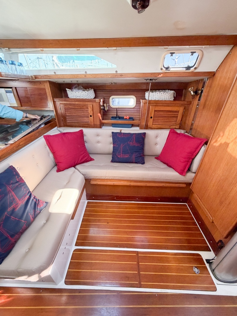 1996 Catalina 36 Mk II - Image 41