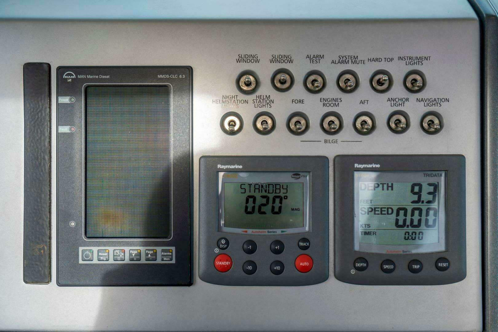 2007 Azimut 68S - Image 29