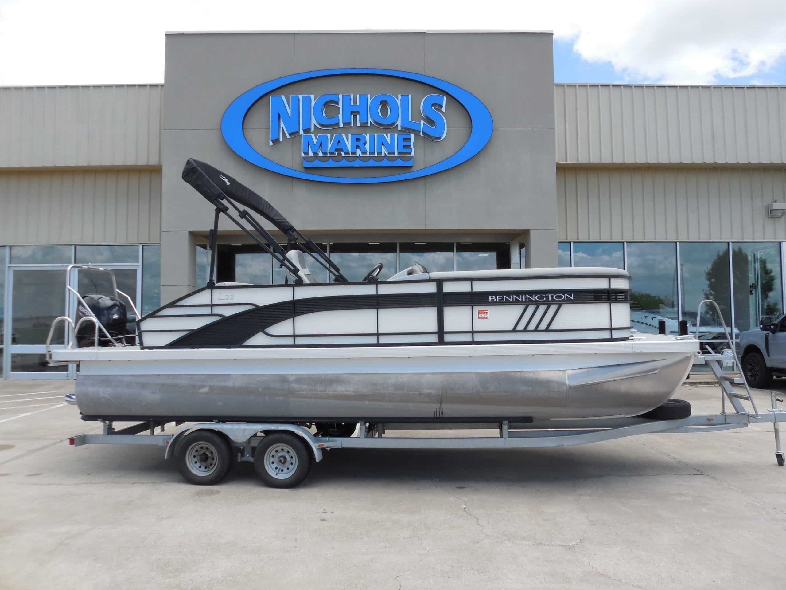 2023 Bennington 22LSB