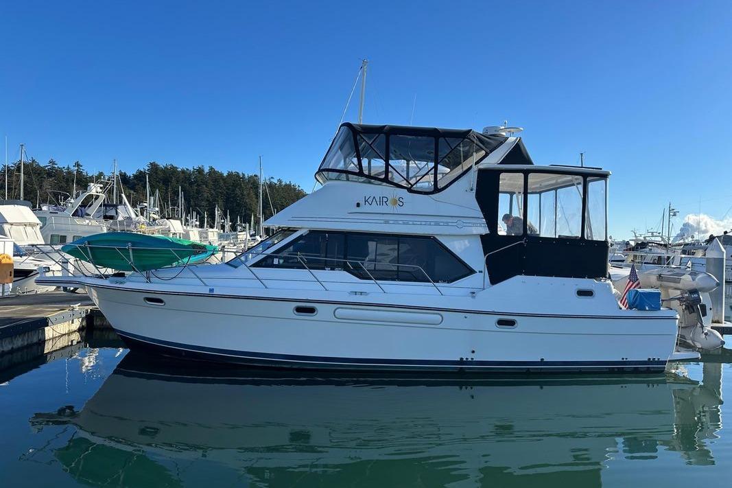 2000 Bayliner 4087 Aft Cabin Motoryacht