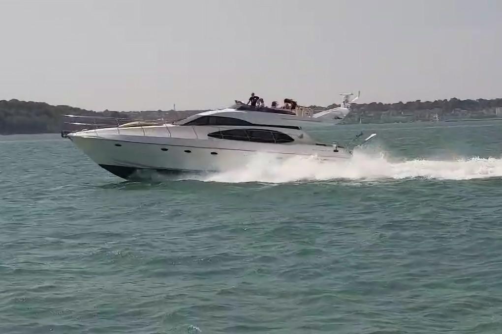 1999 Azimut 58