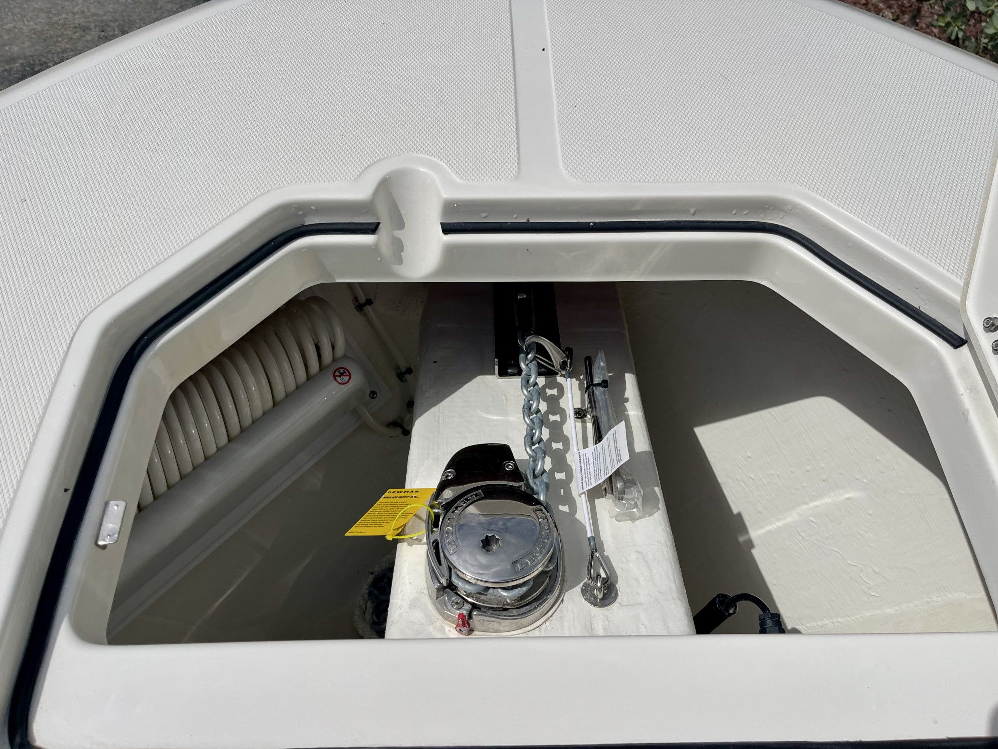 2026 Cobia 305 Center Console - 23