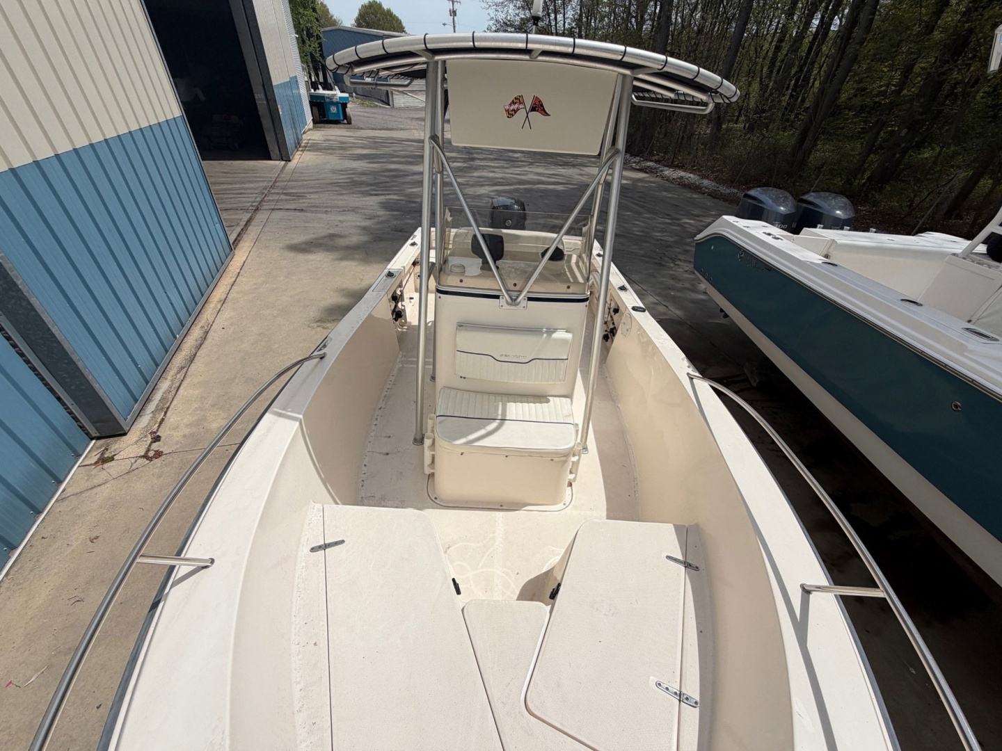 2004 Sea Hunt Triton 202 - Image 15