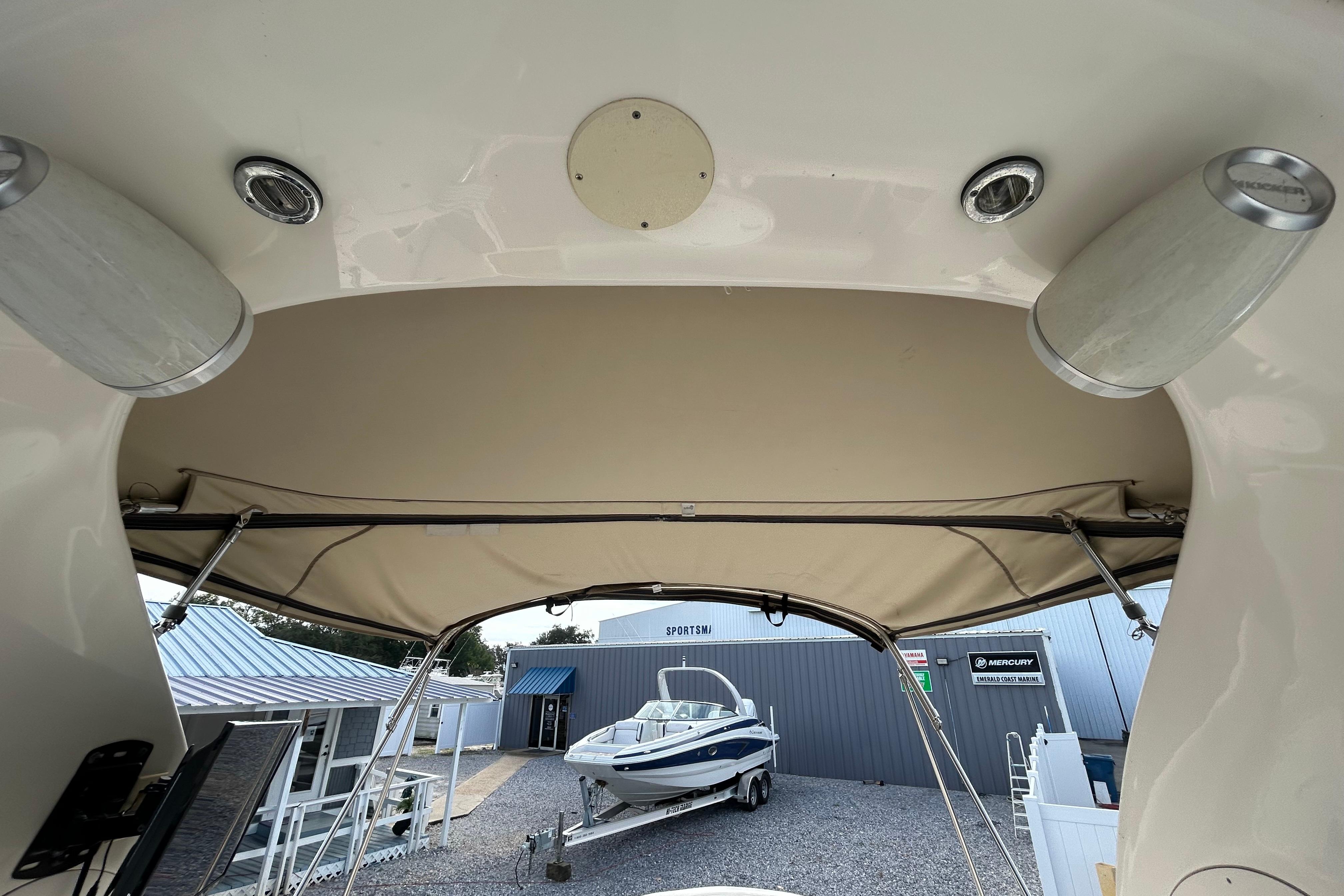 2004 Sea Ray 280 Sundancer interior view with outdoor boat storage.