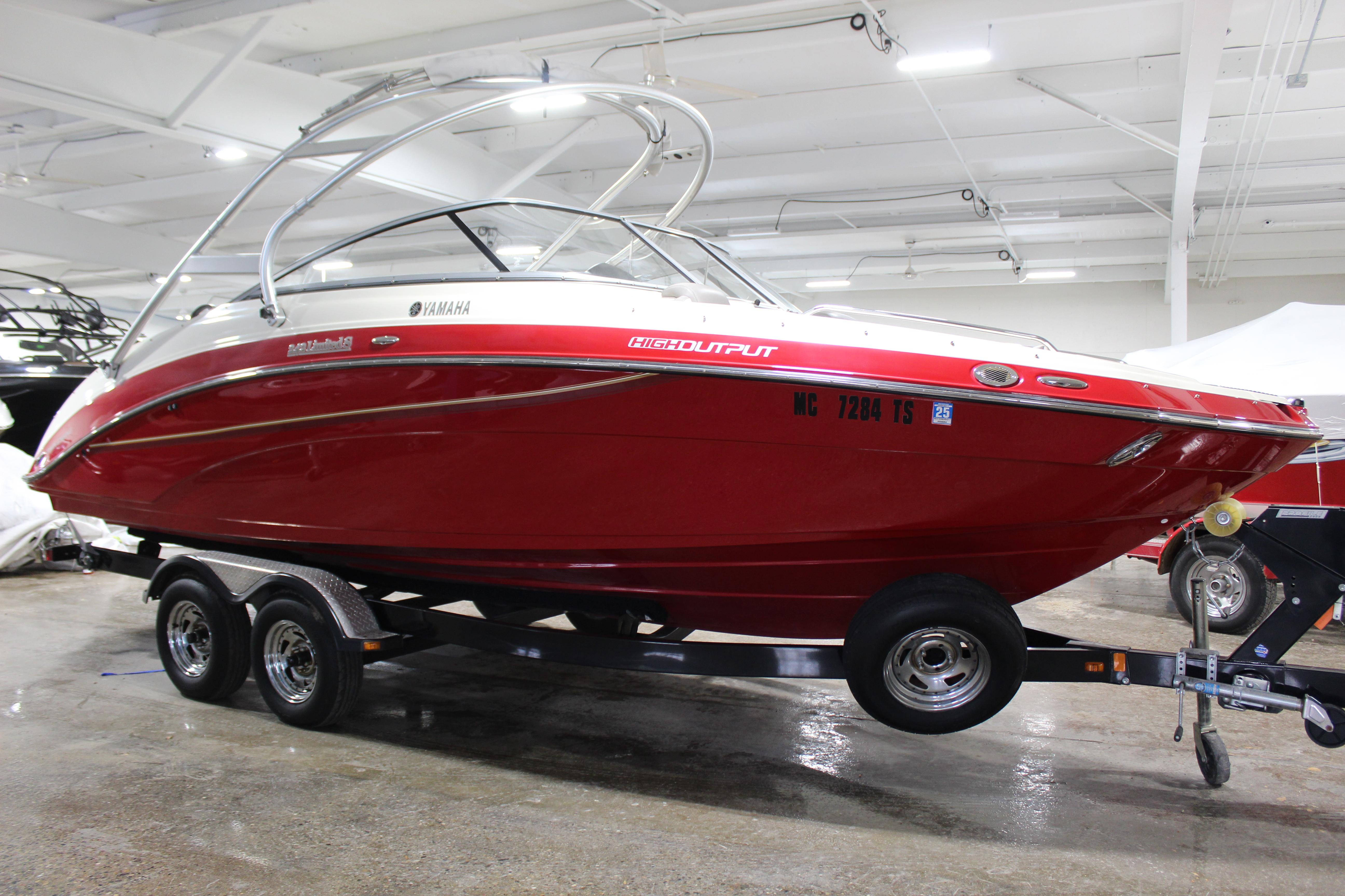 2014 Yamaha Boats 242 Limited S