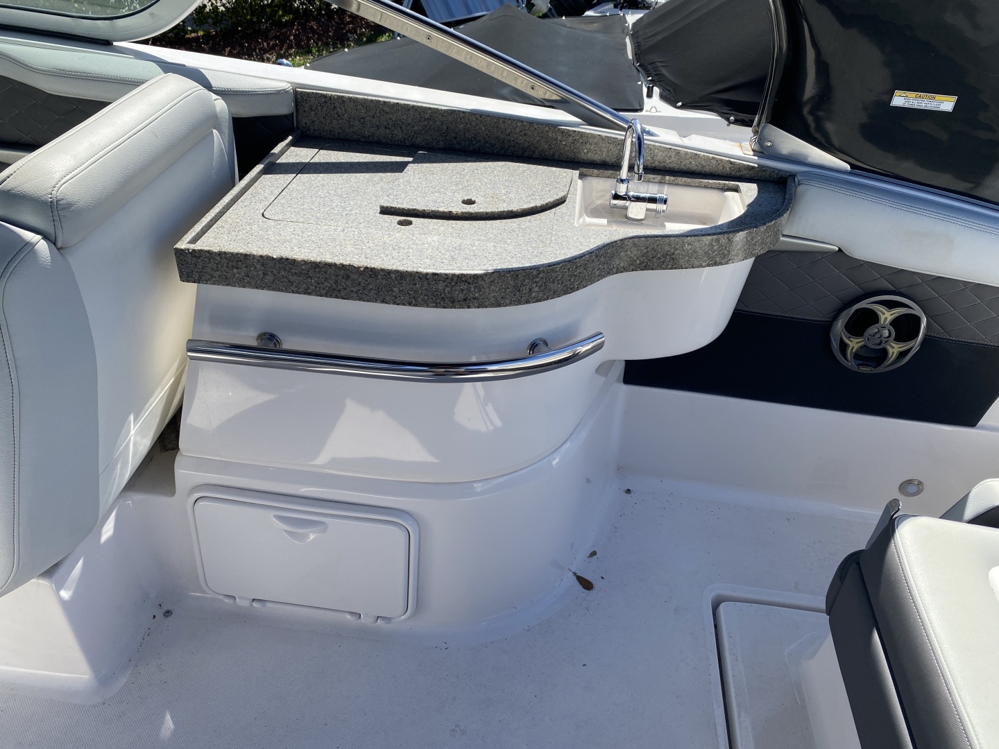 2013 Regal 27 FasDeck RX - Image 13