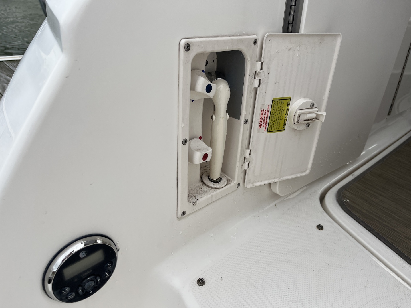 2005 Chaparral Signiyure 350 - Image 31