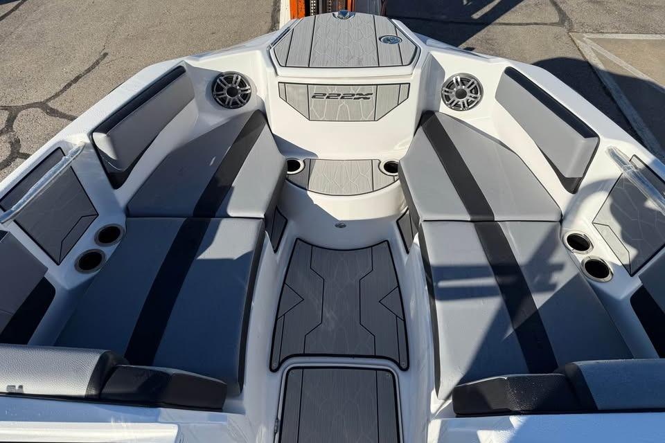 2026 Yamaha Boats 222XD interior with sleek seating and modern design.