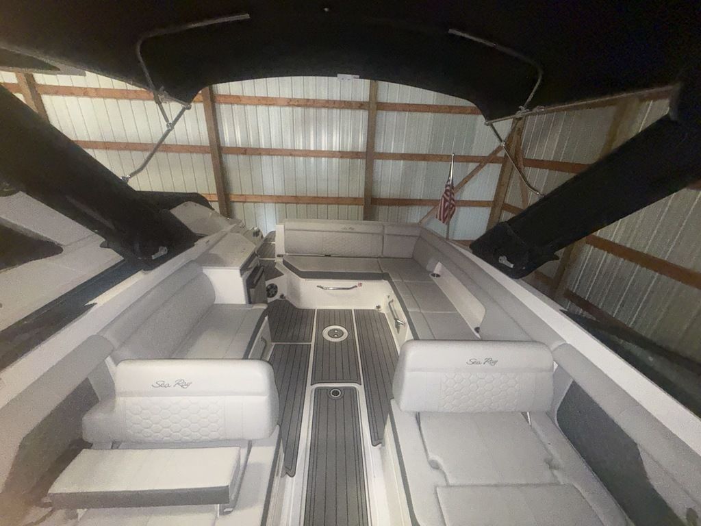 2025 Sea Ray SDX 290 - 15