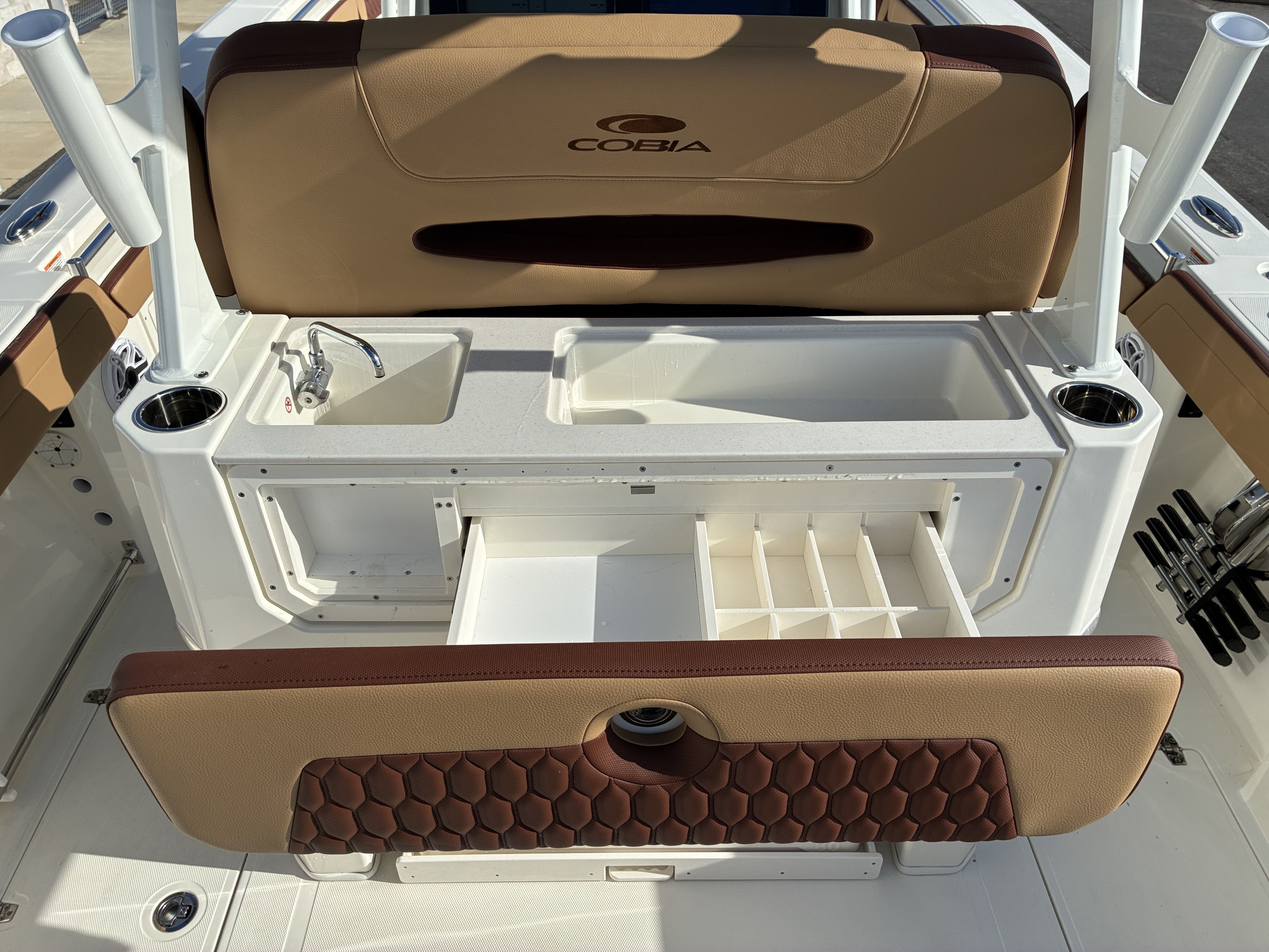 2026 Cobia 305CC - 23