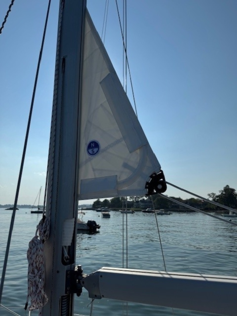2006 Catalina 320 - Image 6