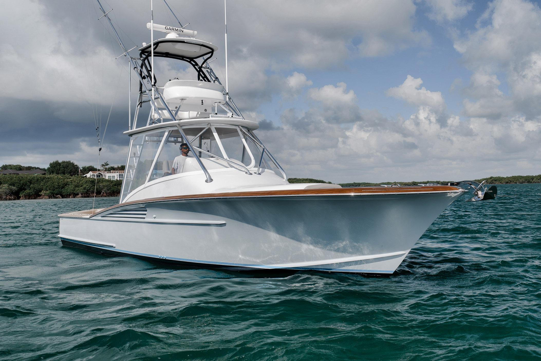 2022 Winter Custom Yachts 38 Walk Around