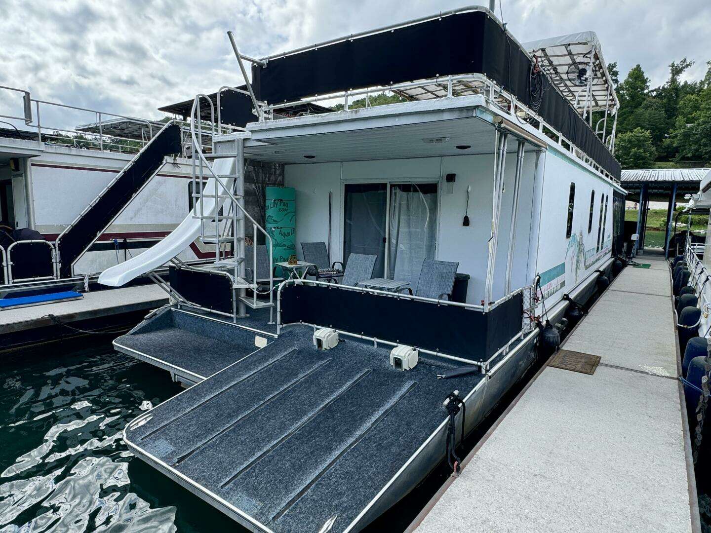 1999 Aqua Chalet 16 x 68 Widebody - Image 5