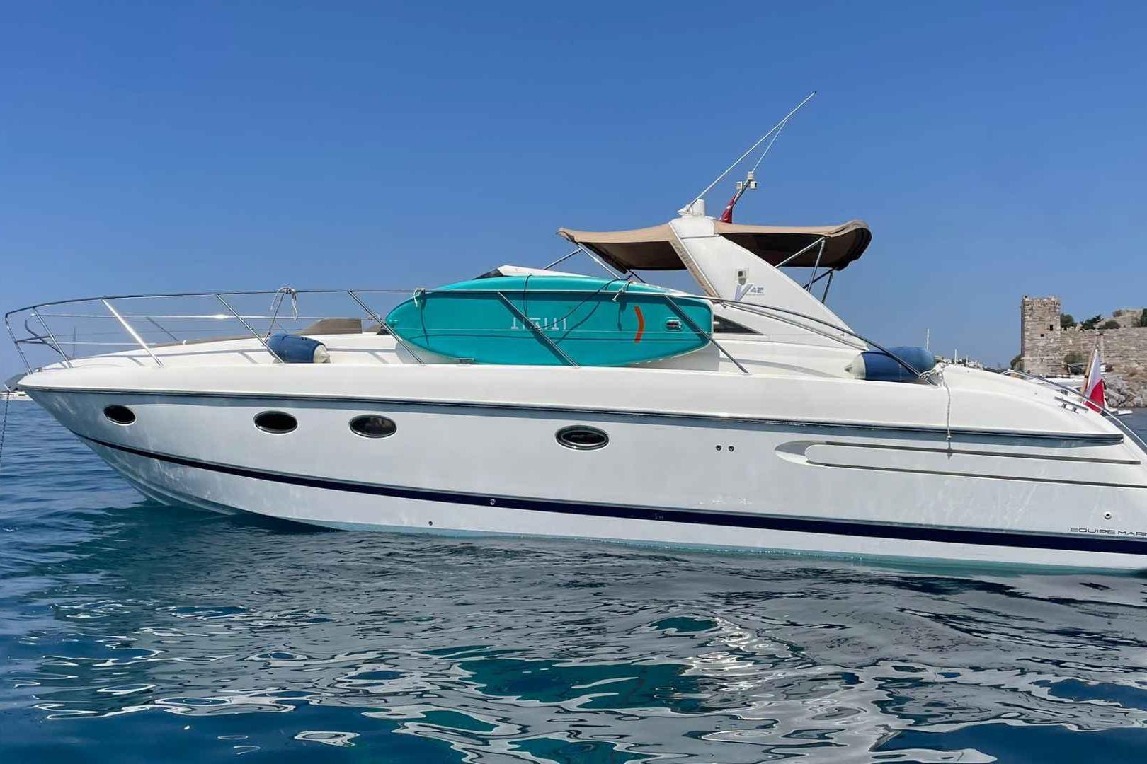 2000 Princess V42