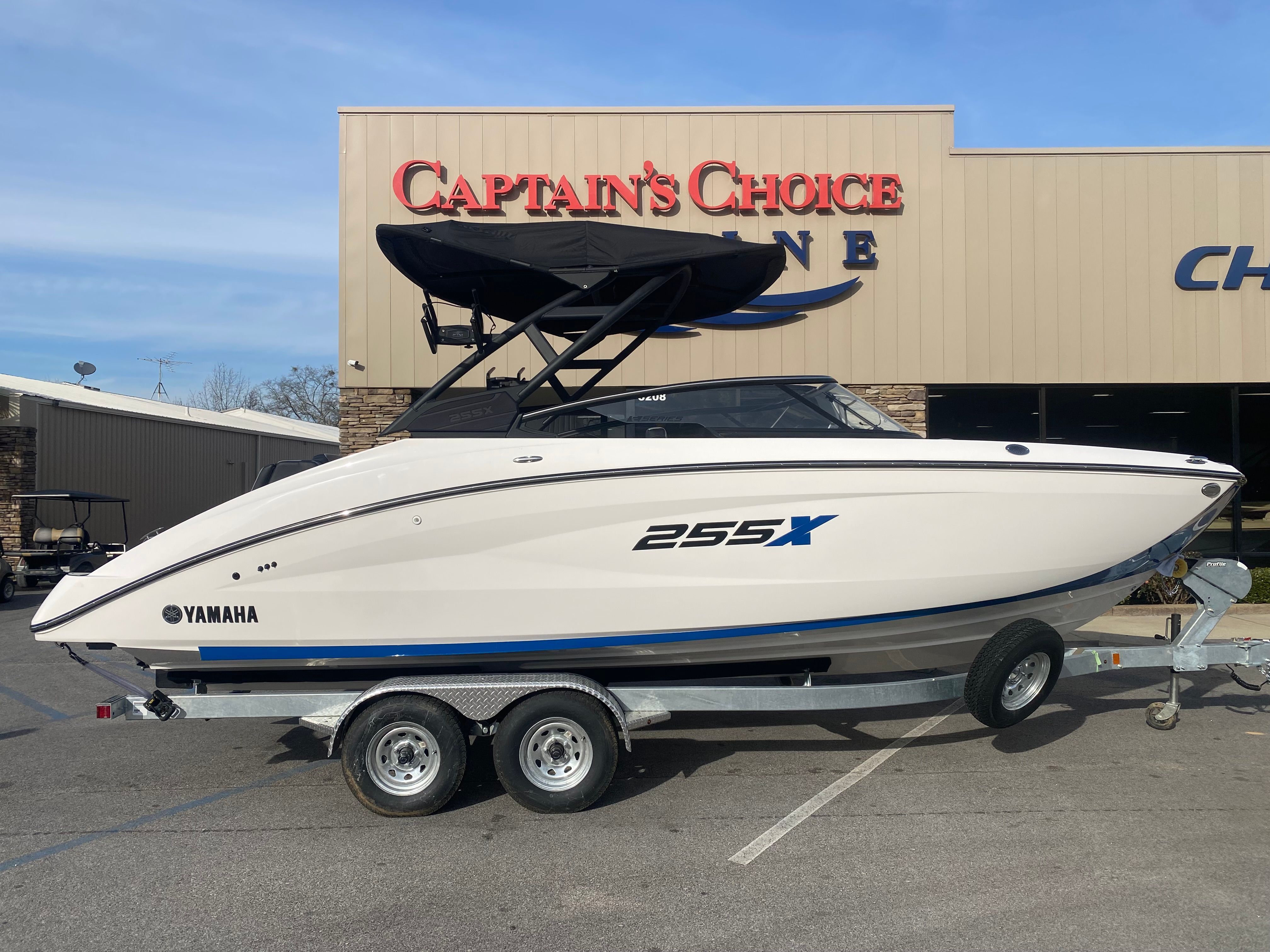 2026 Yamaha Boats 255XE