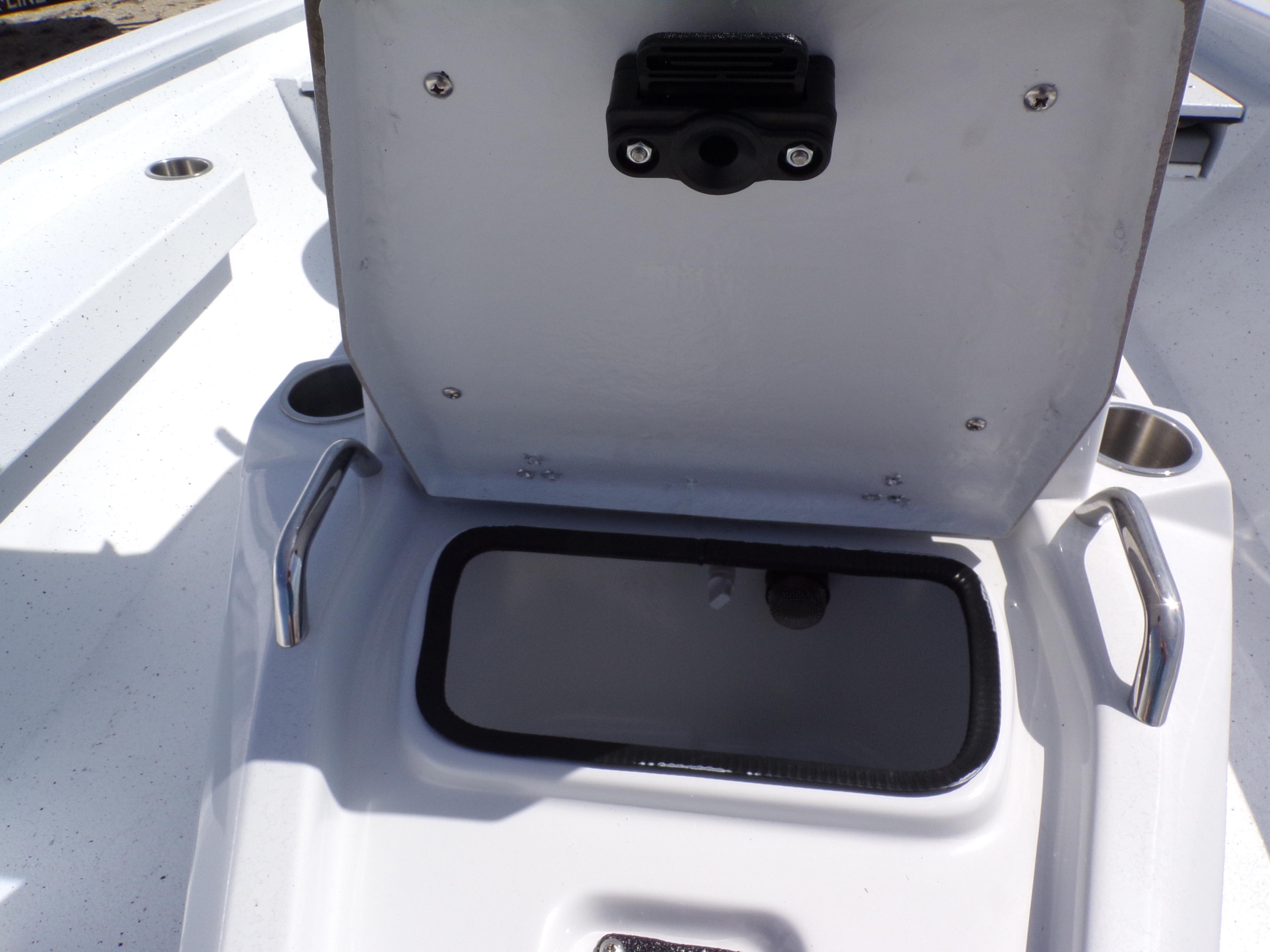 2025 Xpress H20B Bay - 15
