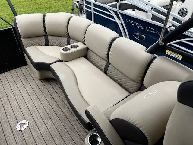 Luxurious seating in Veranda VP22RCT pontoon boat, 2023 model.