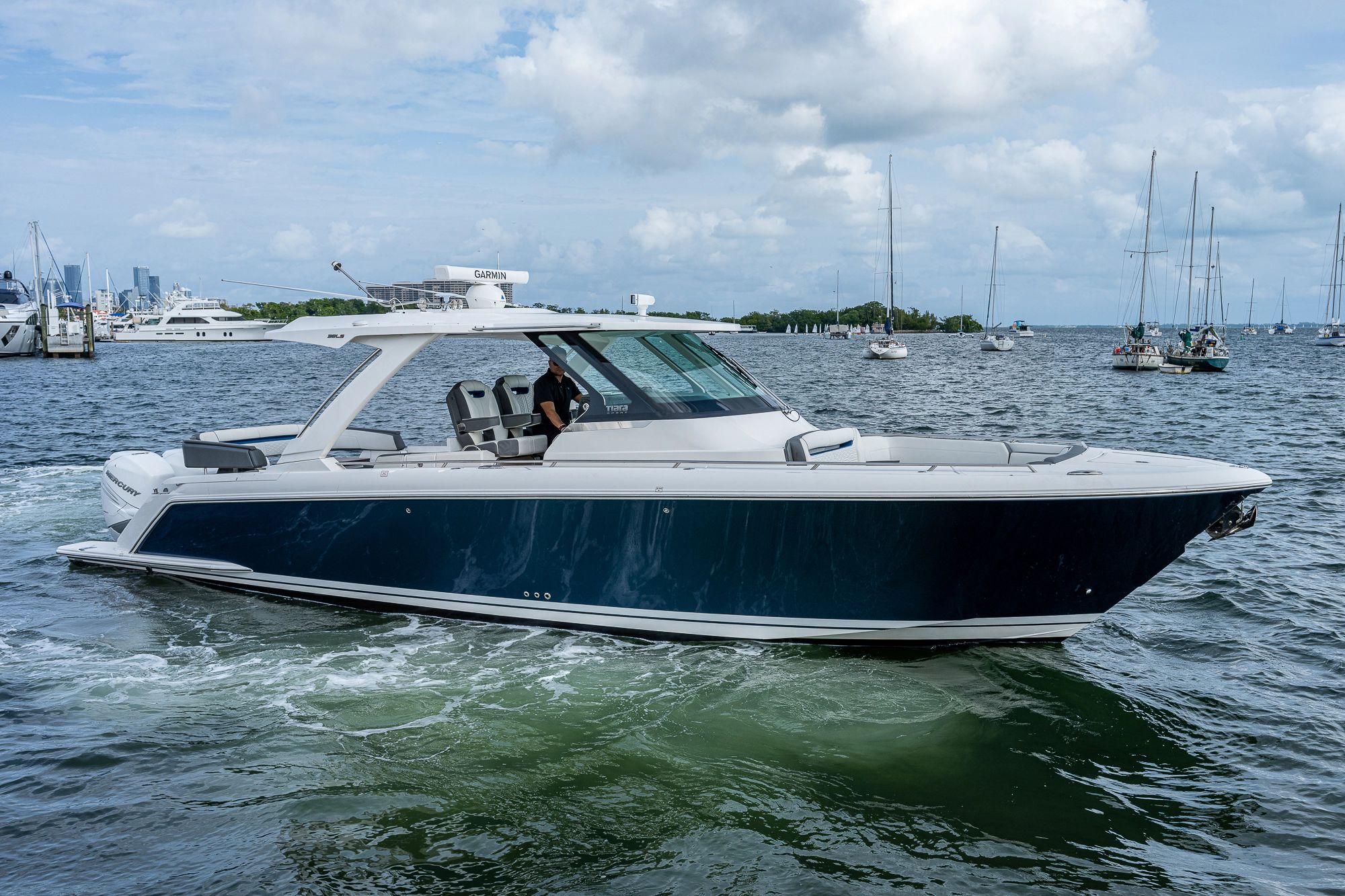 2021 Tiara Yachts 38 LS