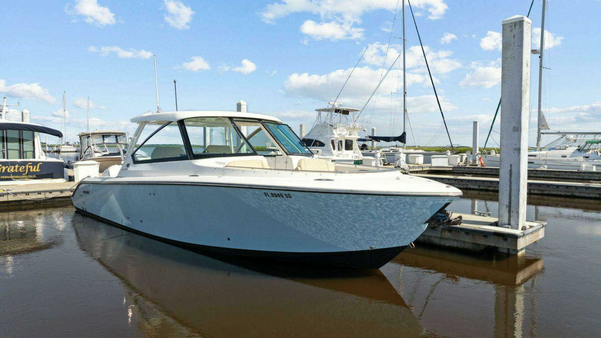 2018 Pursuit 325 DC - Image 5