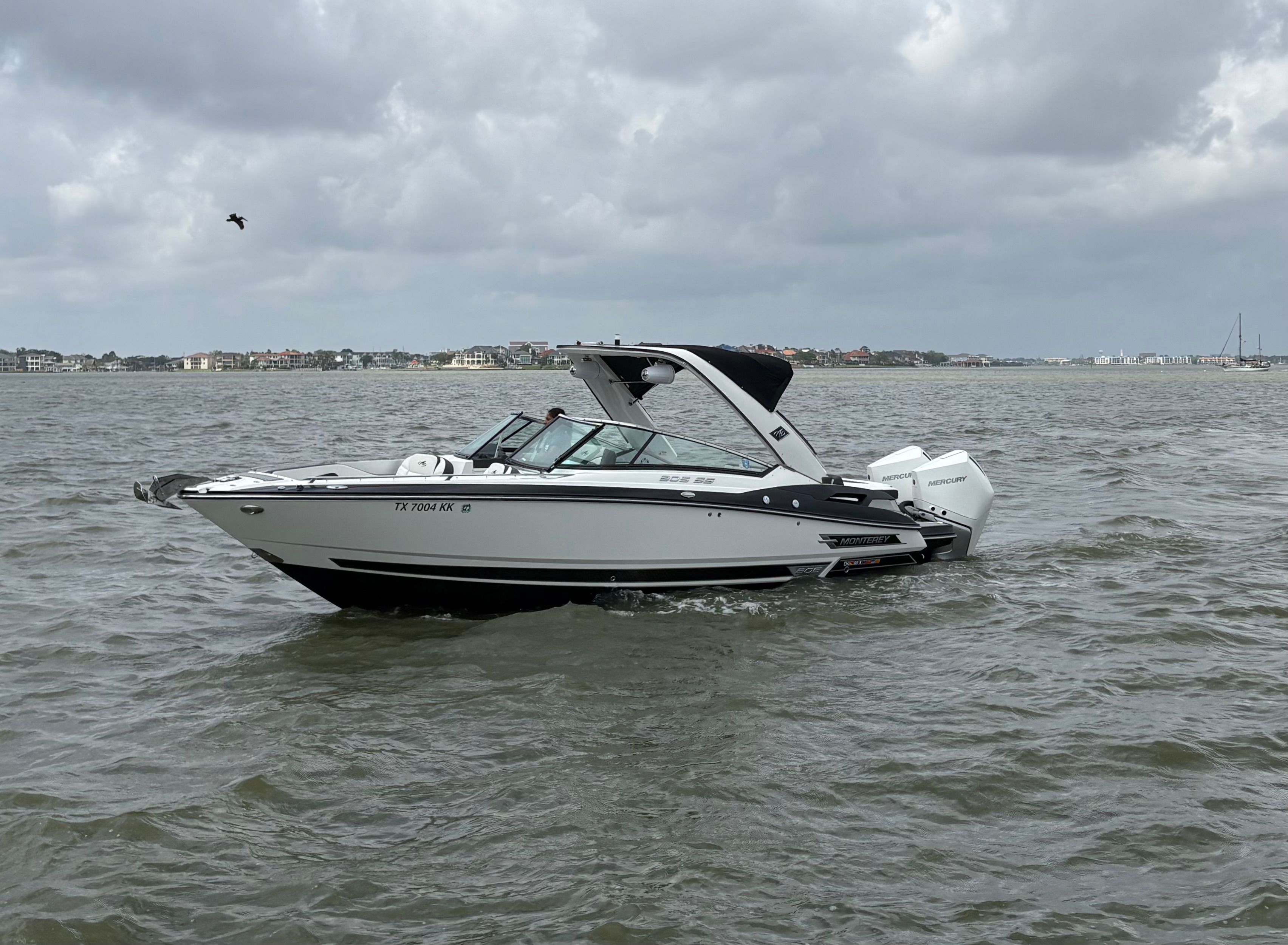 2019 Monterey 305 SS
