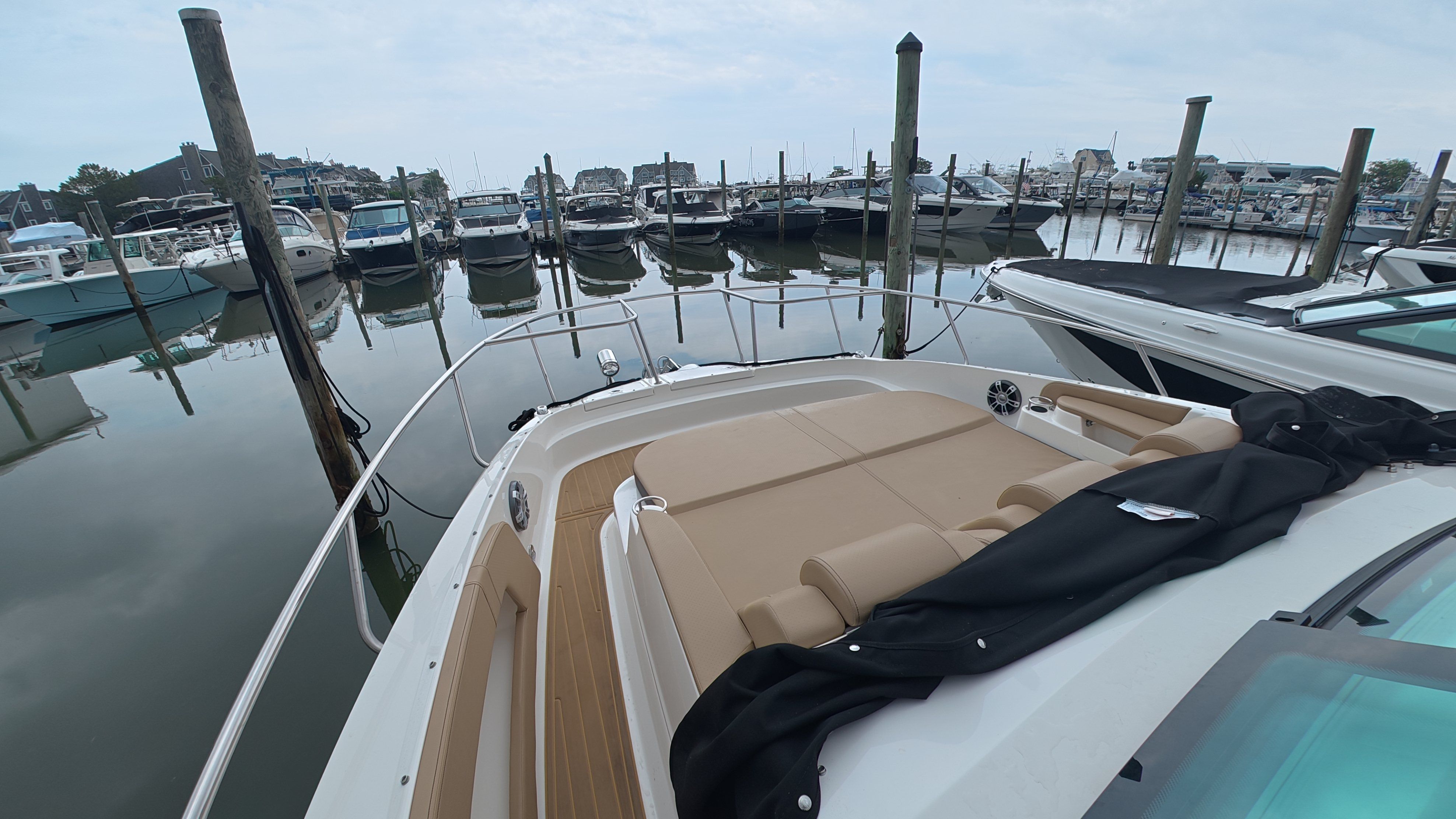 2025 Sea Ray Sundancer 320 Outboard - 28