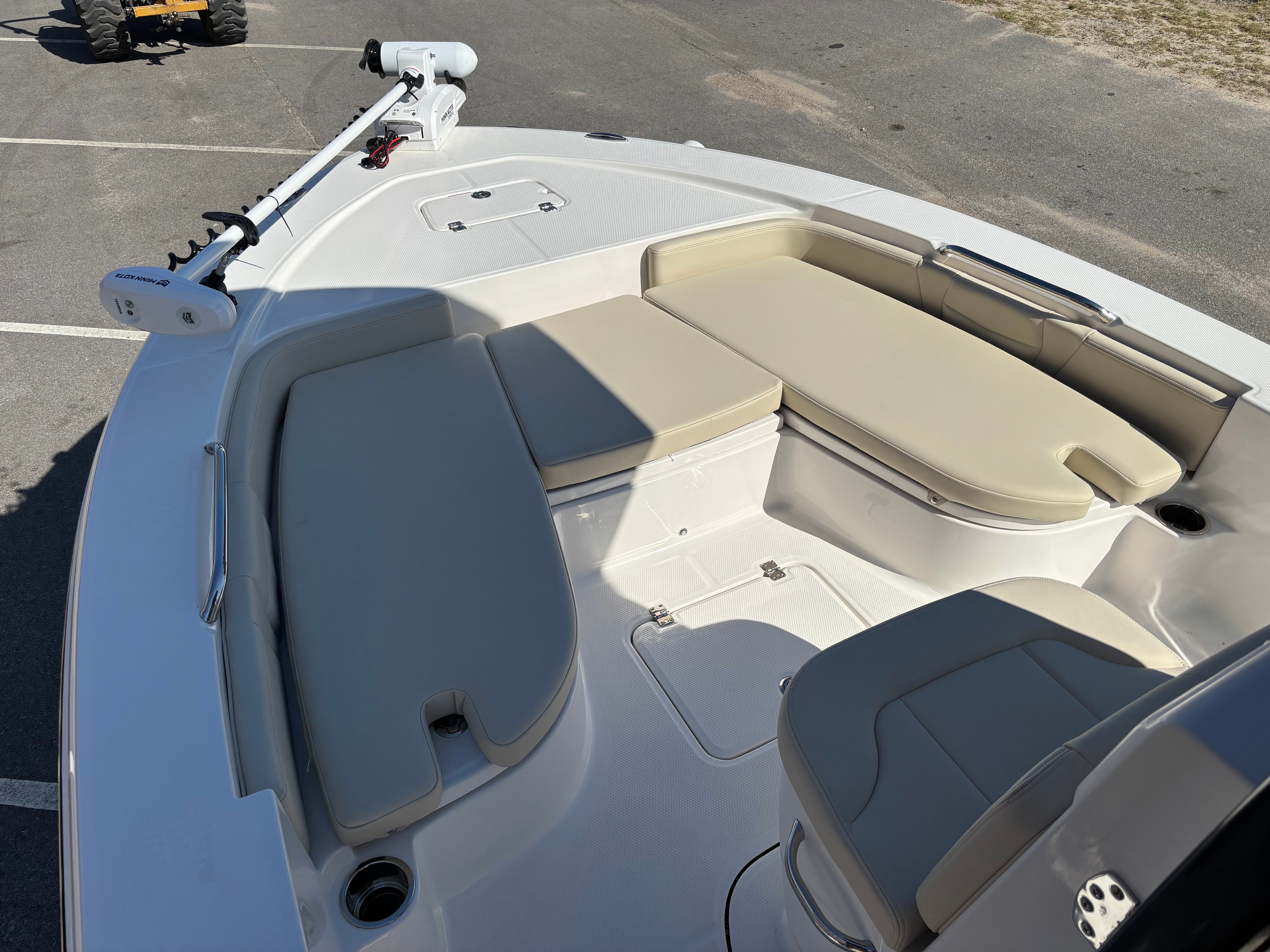 2026 ROBALO 226 CAYMAN - Image 5