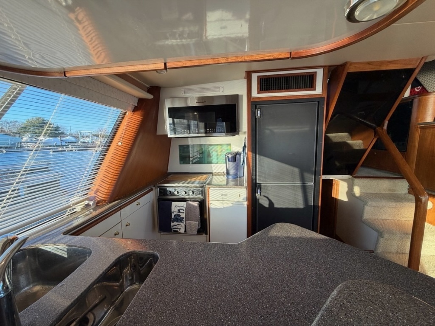 1999 Bayliner 4788 - Image 11