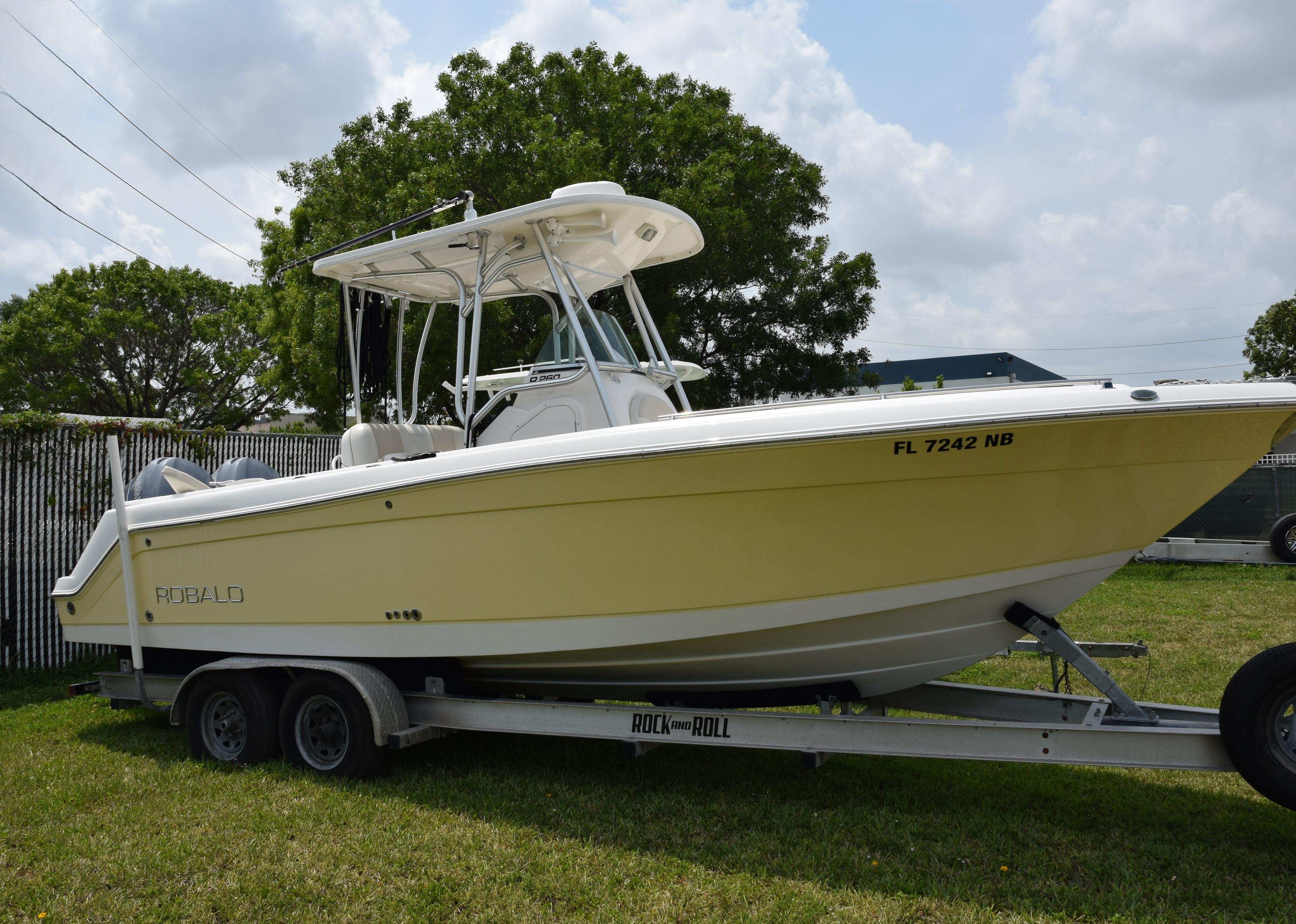 2006 Robalo R260 Center Console