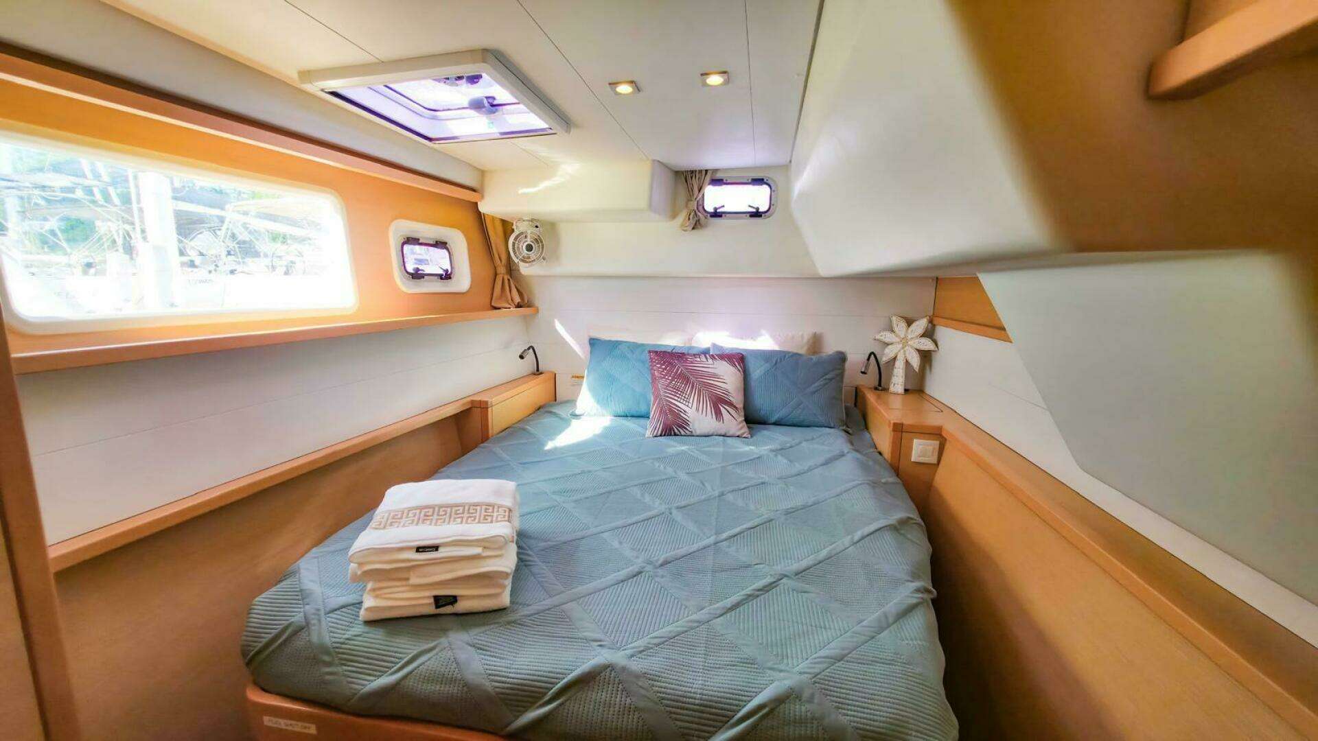 2016 Lagoon 450 - Image 13