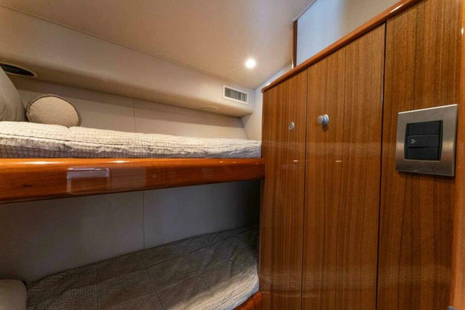 2009 Viking 45 Open - Image 12