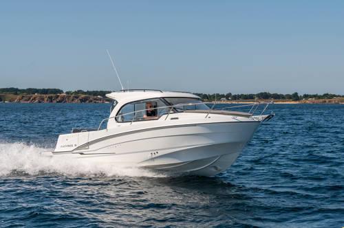 2024 Beneteau Antares 8 V2