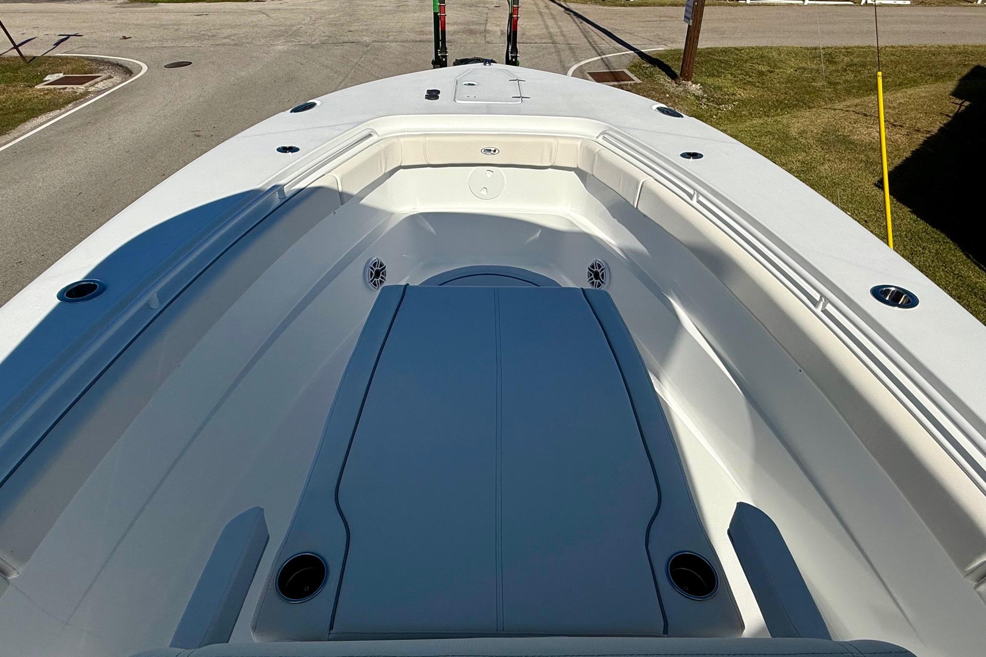 2026 Sea Hunt Gamefish 30 Coffin Box boat interior, featuring spacious seating and sleek design.