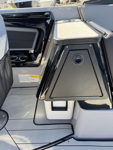 2026 Yamaha Boats 255XD - 20