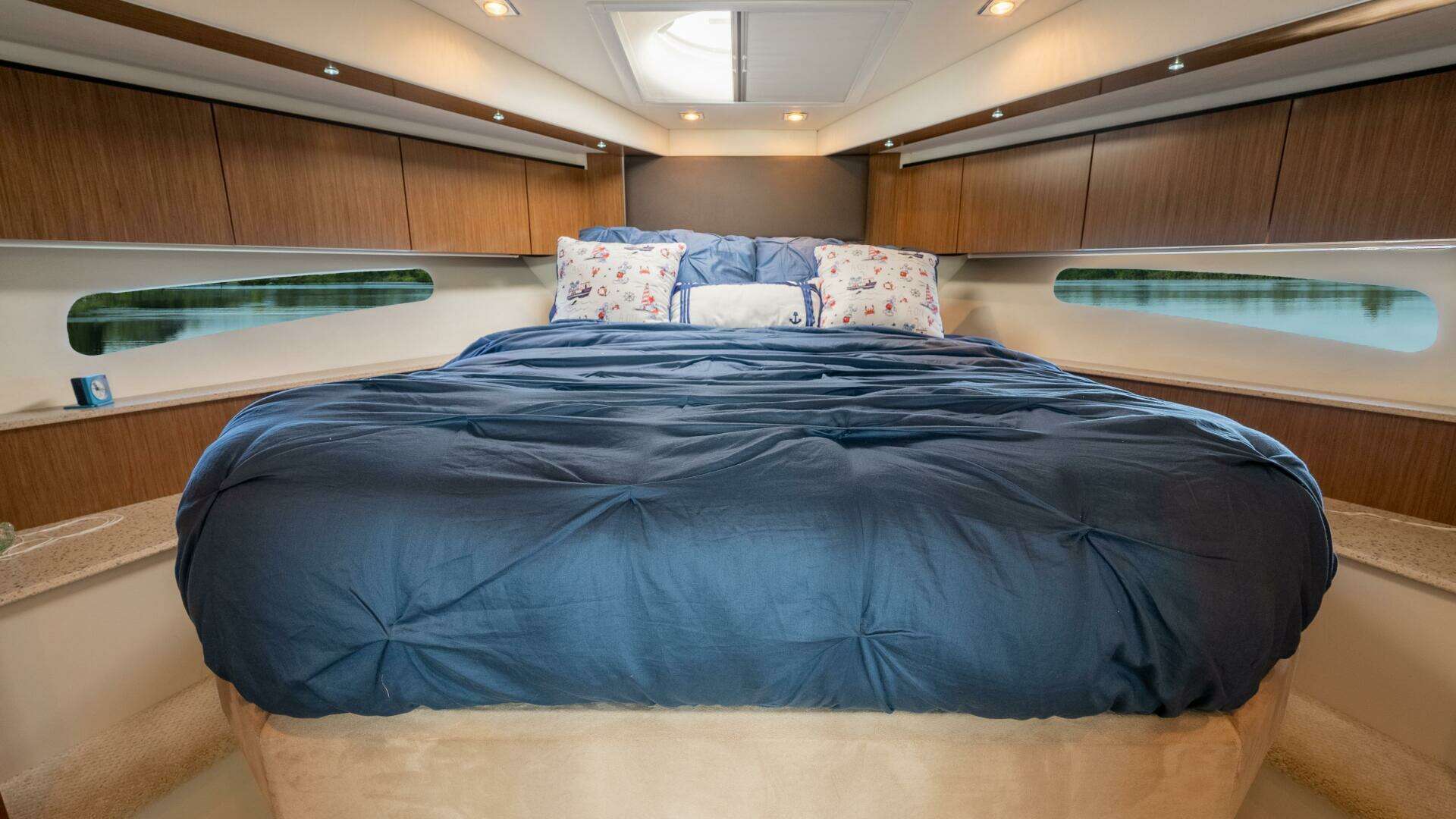 2013 Cruisers 48 Cantius - Image 36