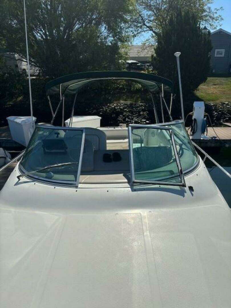 2000 Sea Ray 270 Sundancer - Image 29