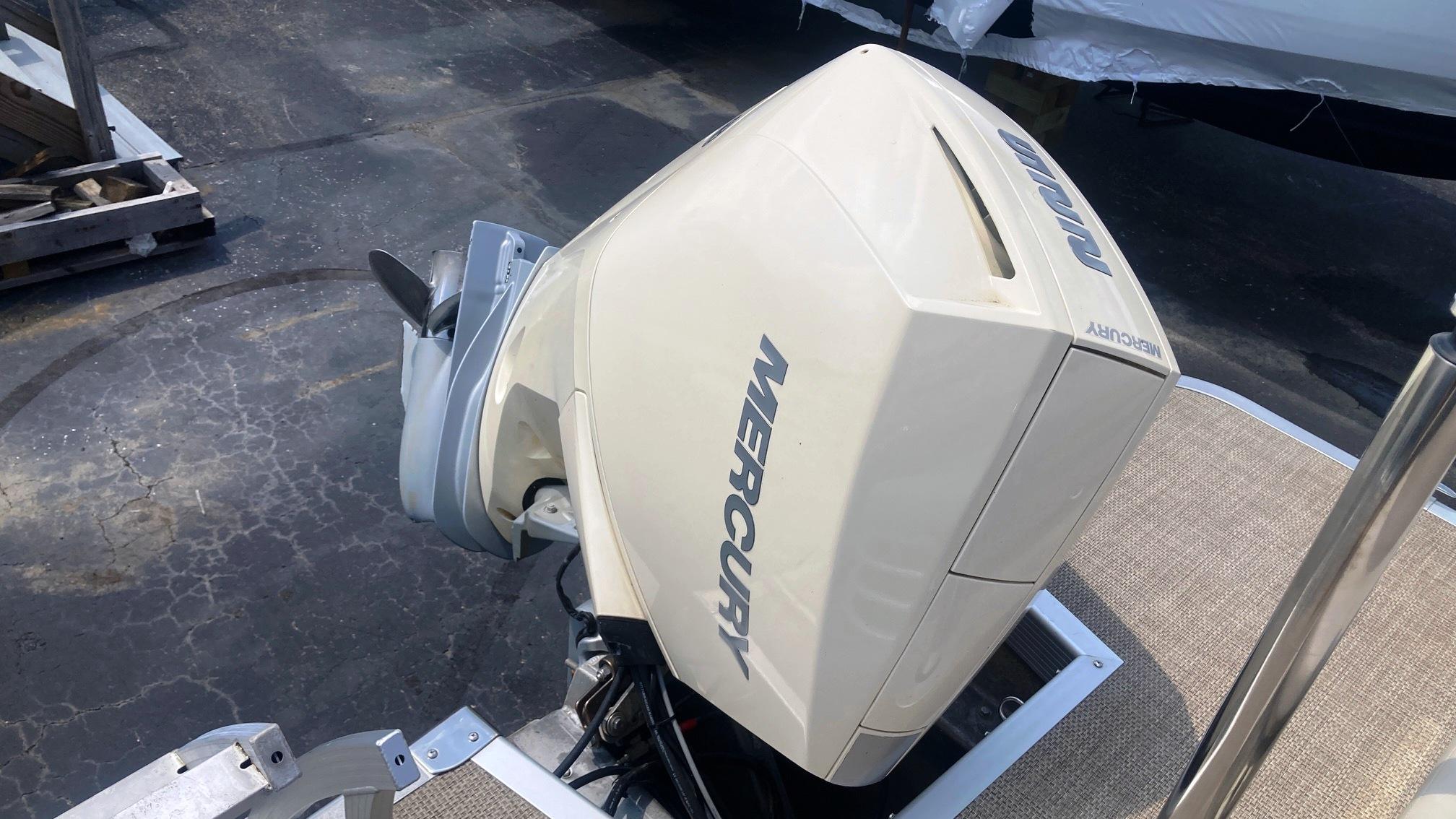 2019 Bennington 23 GSB with Mercury outboard motor.
