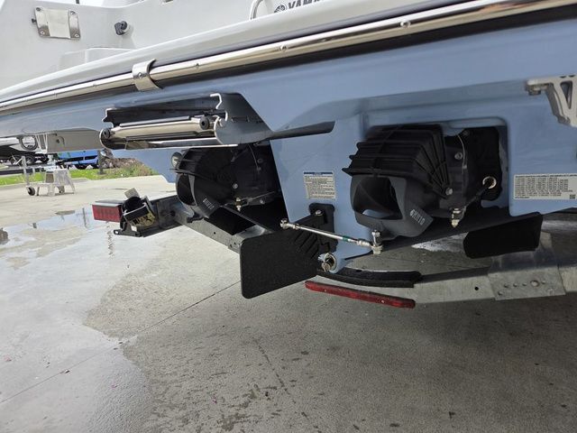 2026 Yamaha Boats 255 FSH Sport E - 4