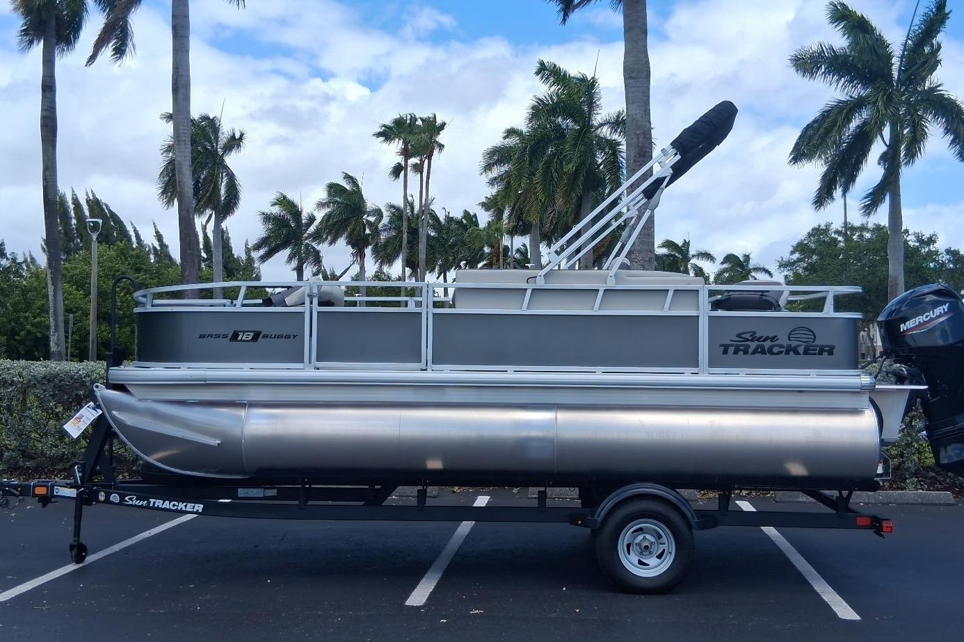 2026 Sun Tracker Bass Buggy 18 DLX